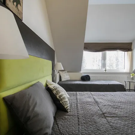 Silver Deer, Apartman *